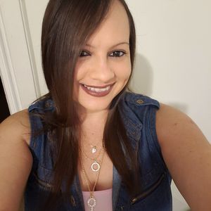 Meet your Posher, Ivette